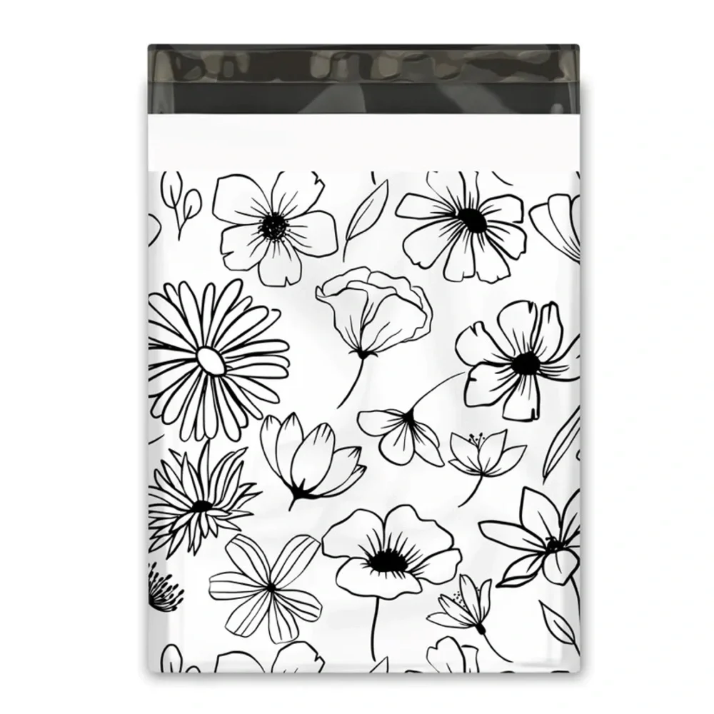 BACK IN STOCK!!⭐️ 20 black & white flower Poly Mailers 10 x 13